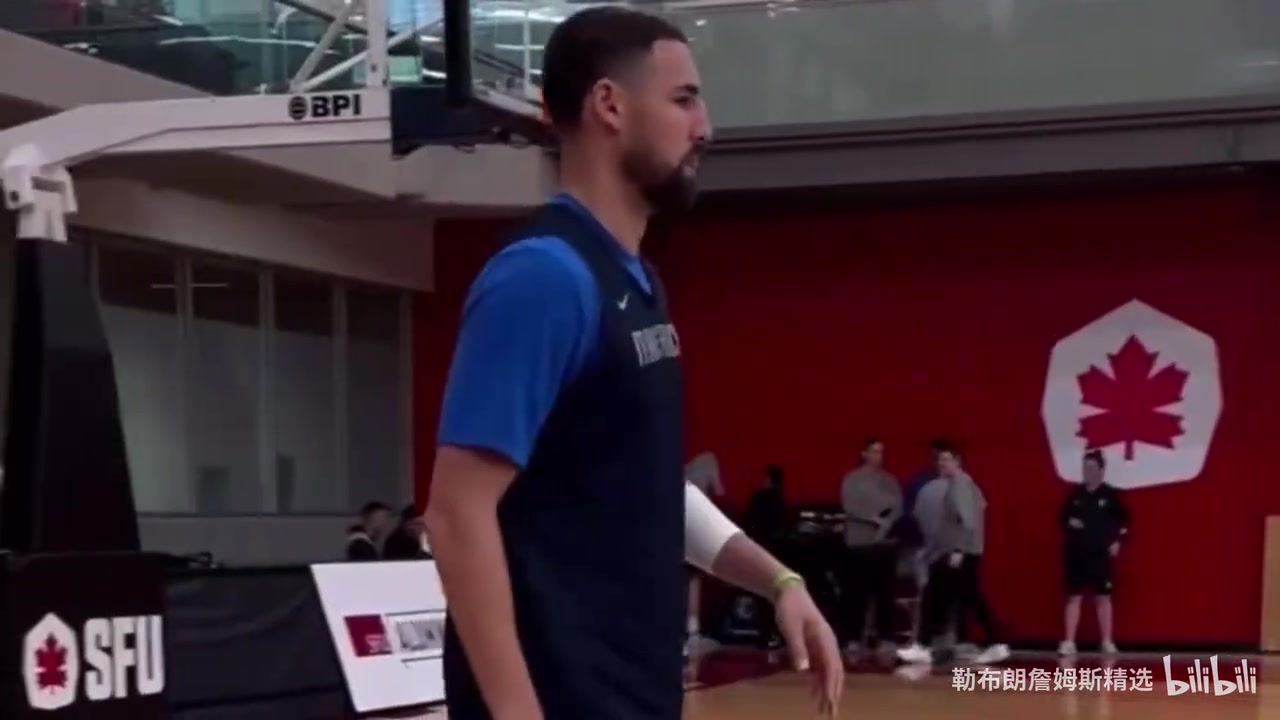 防守大隊(duì)歐文場(chǎng)邊指導(dǎo)弗拉格濃眉克萊訓(xùn)練營(yíng)5v5