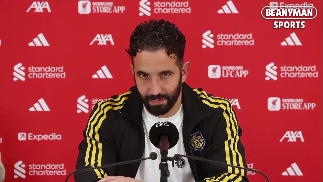 阿莫林賽后你們說(shuō)著我圣誕節(jié)前就會(huì)下課而球迷們唱歌支持我