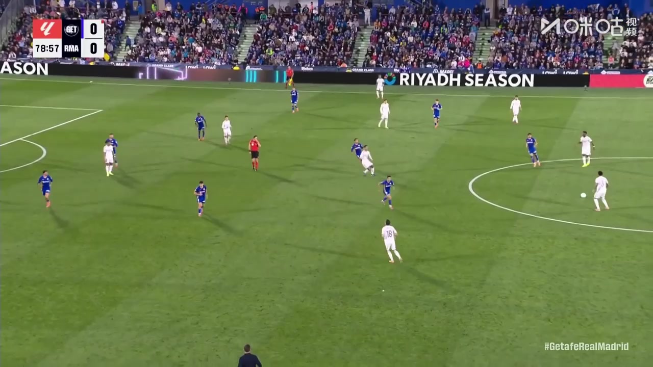 皇馬取得領先姆巴佩轉(zhuǎn)身抽射打破僵局居萊爾直塞送助攻