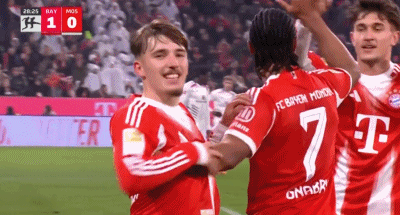 卡爾的慶祝動作是什么意思？基米希打趣：也許是因為新合同吧